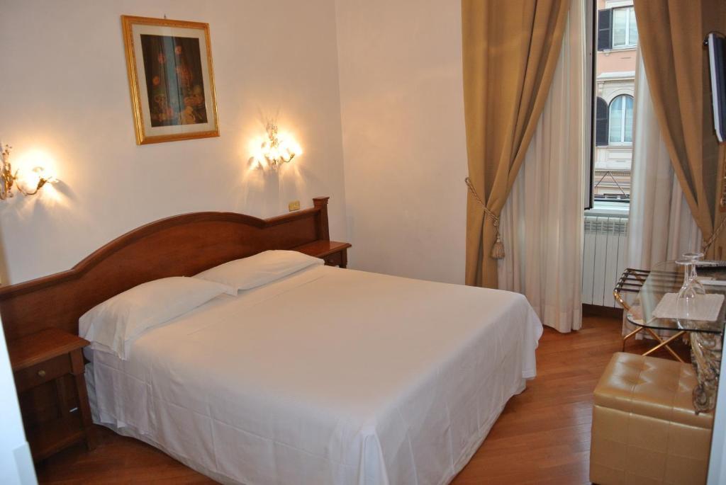 Le Petit Real Hotel Rome Room photo